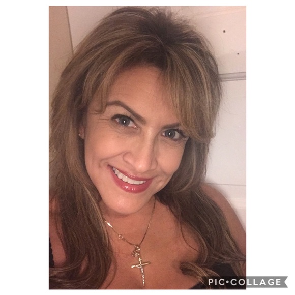 Meet your Posher, Tania - Picture 1 of 1